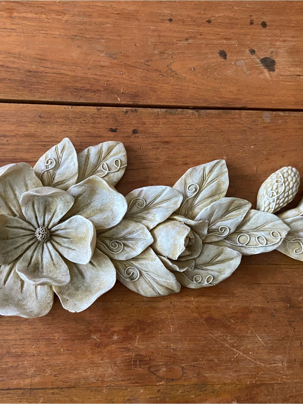VTG Ivory Magnolia Flower Accent Wall Plaque